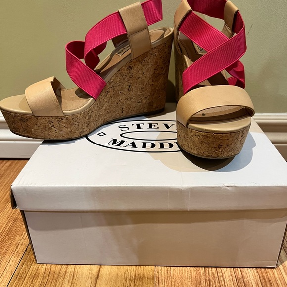 Steve Madden Cork Wedges - Picture 2 of 4